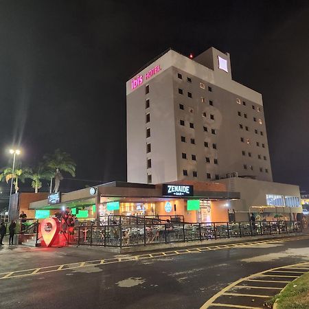 Hotel Ibis Montes Claros Shopping Esterno foto