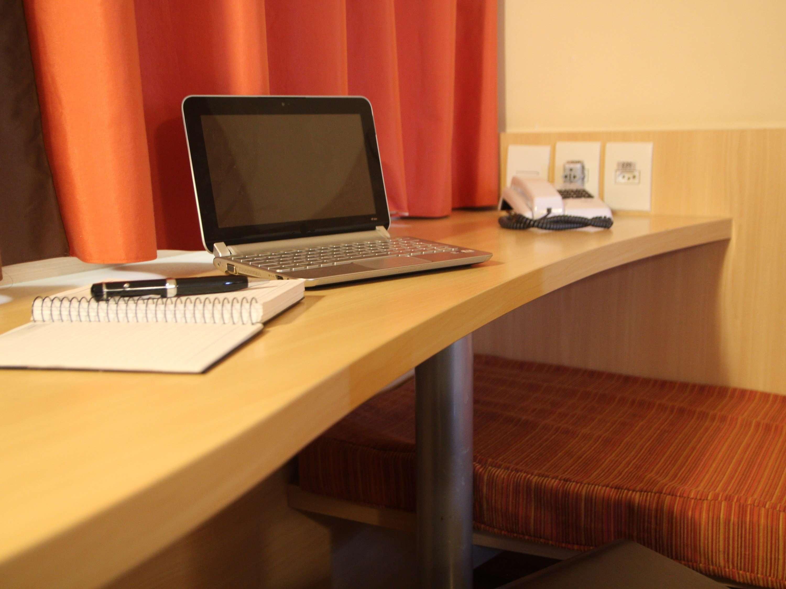 Hotel Ibis Montes Claros Shopping Esterno foto
