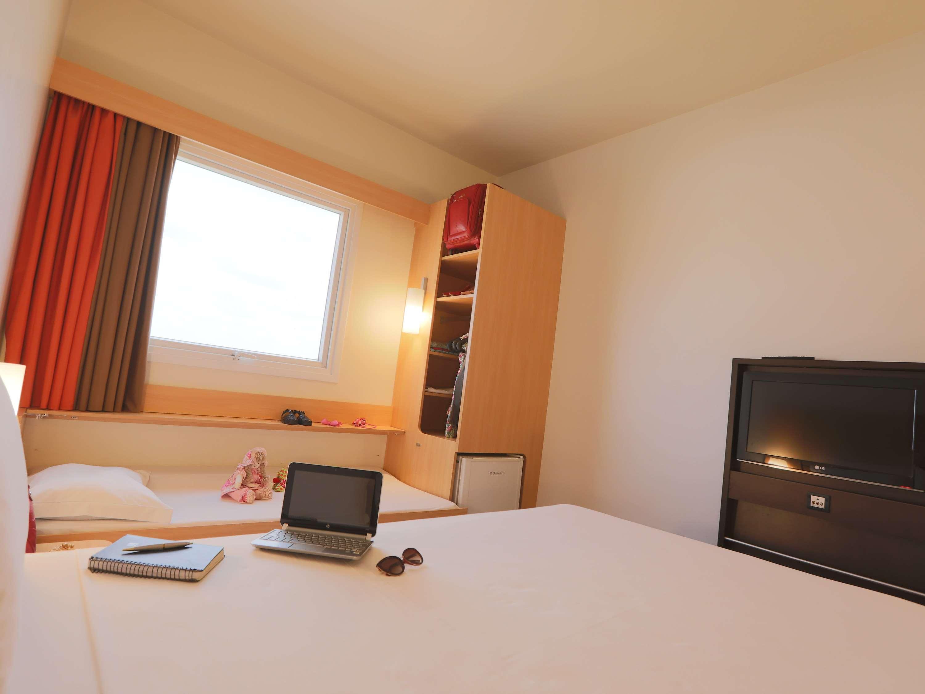 Hotel Ibis Montes Claros Shopping Esterno foto