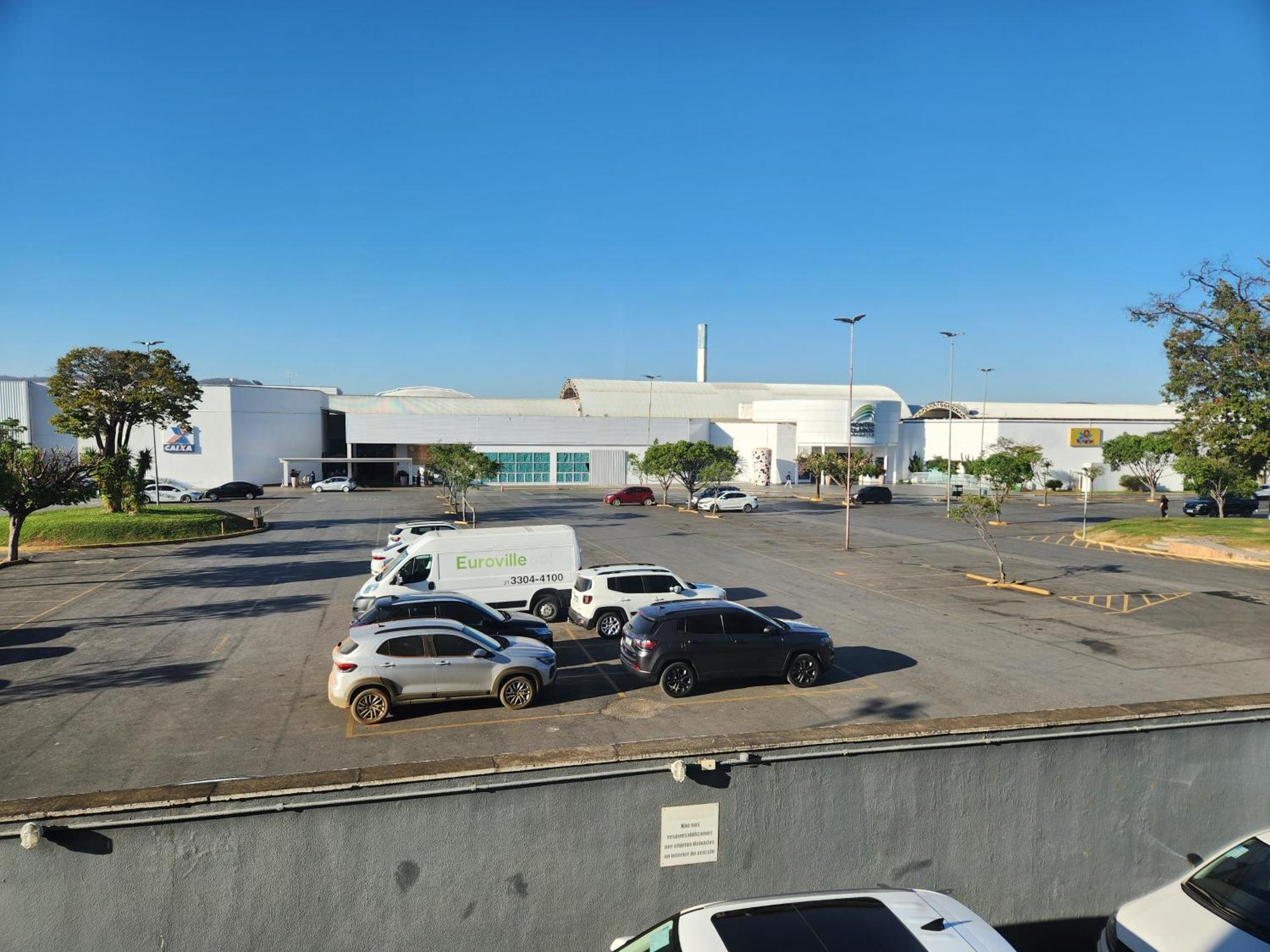Hotel Ibis Montes Claros Shopping Esterno foto